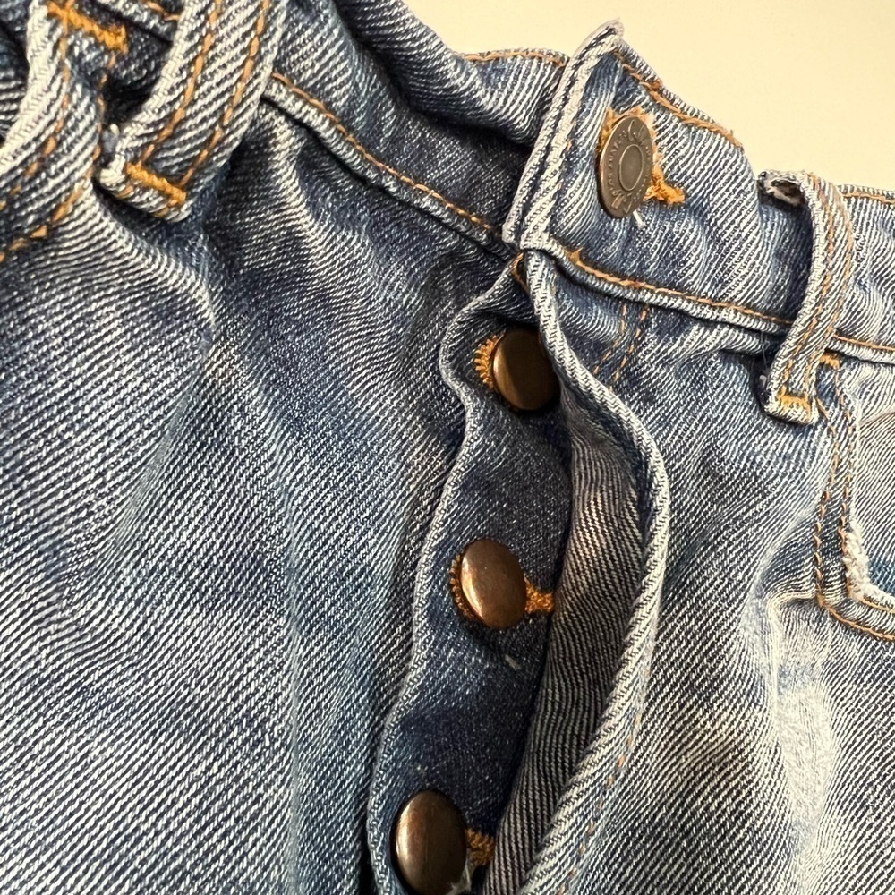 CELLO, Complicated Feelings,High-Rise Distressed Mom Jeans in Medium Denim 11 - Picture 5 of 9